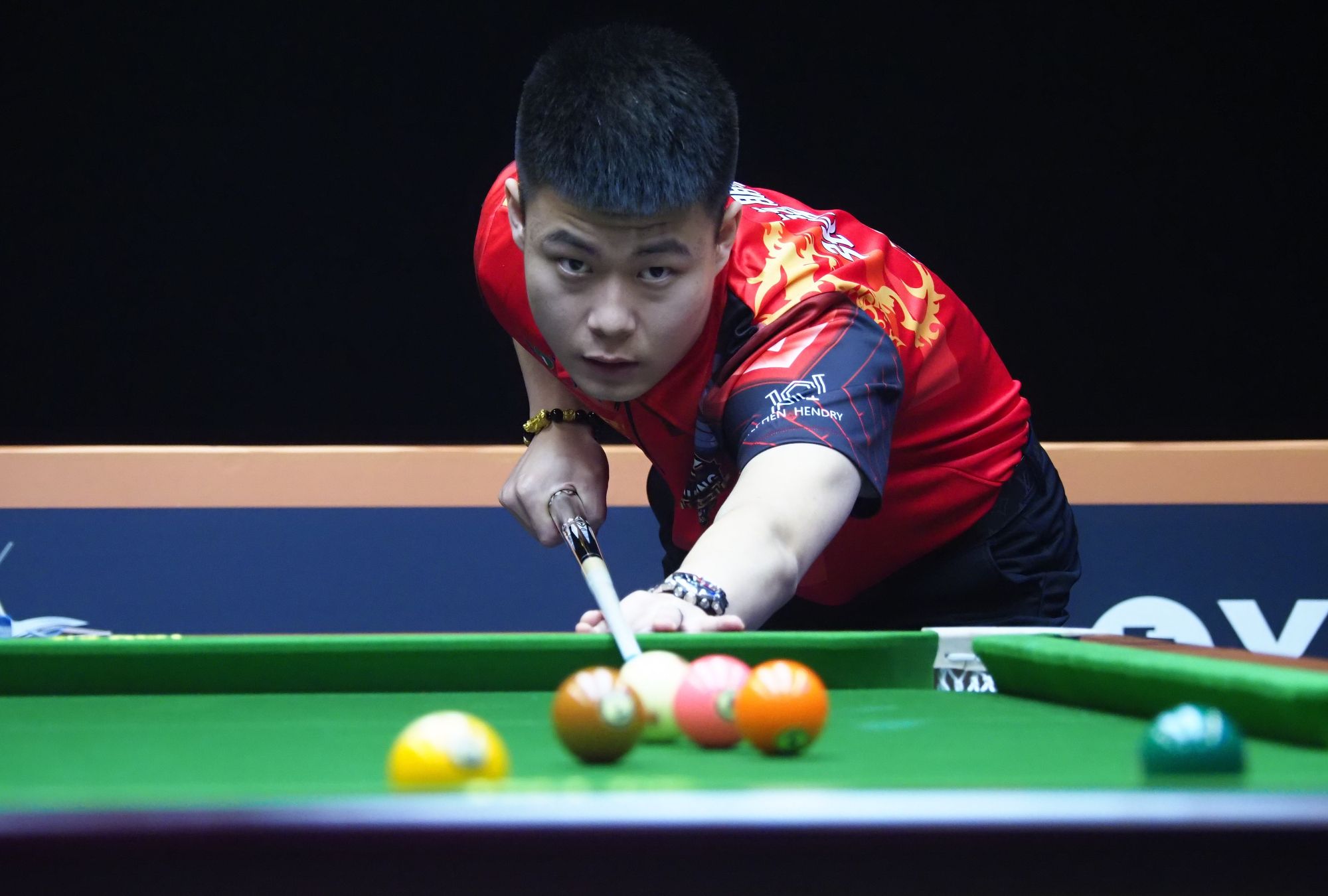 手却难有实 手却难有实