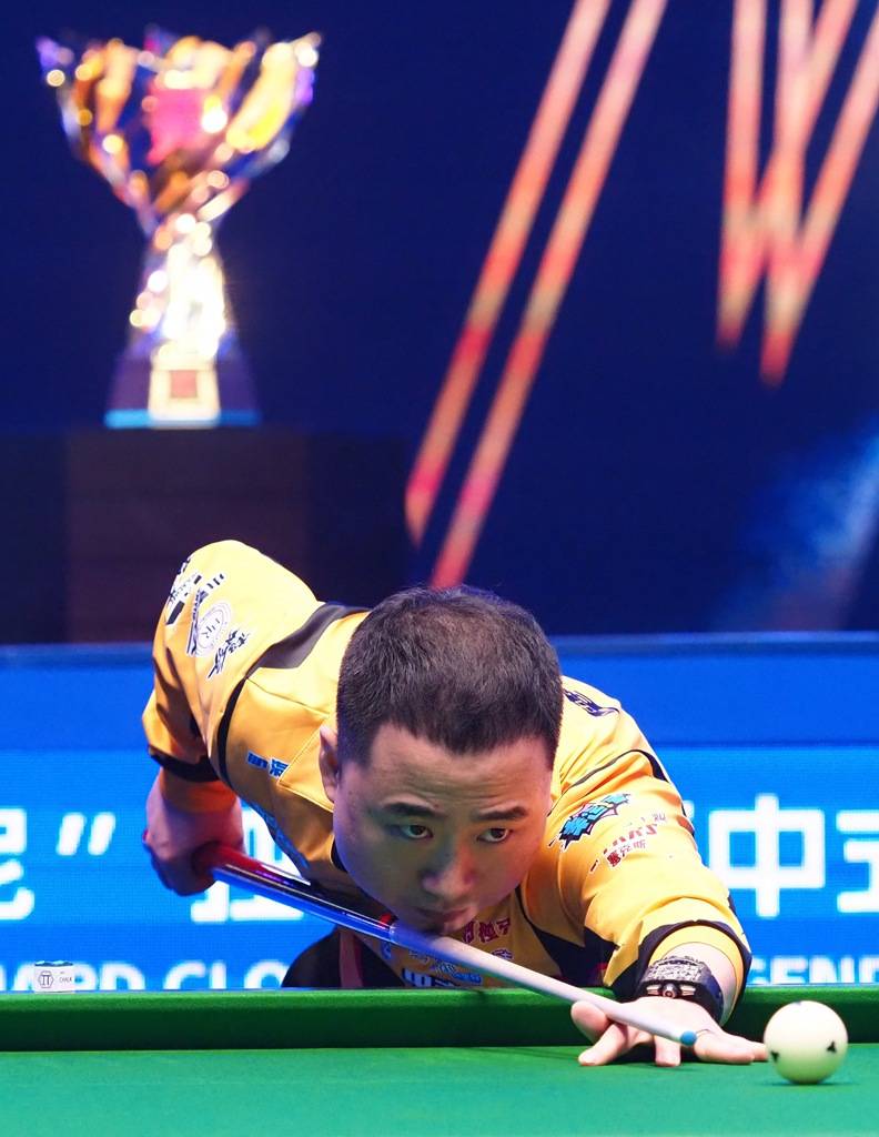 年龄曲线的 年龄曲线的