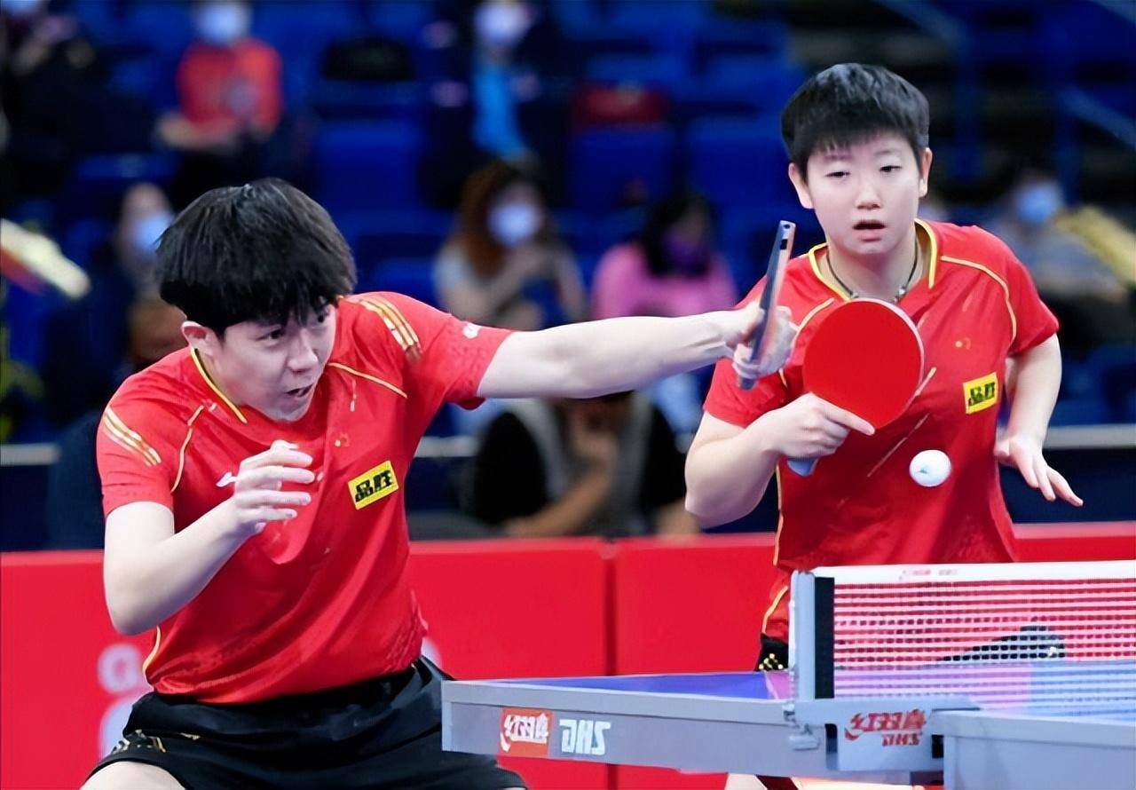 为主红客白 为主红客白